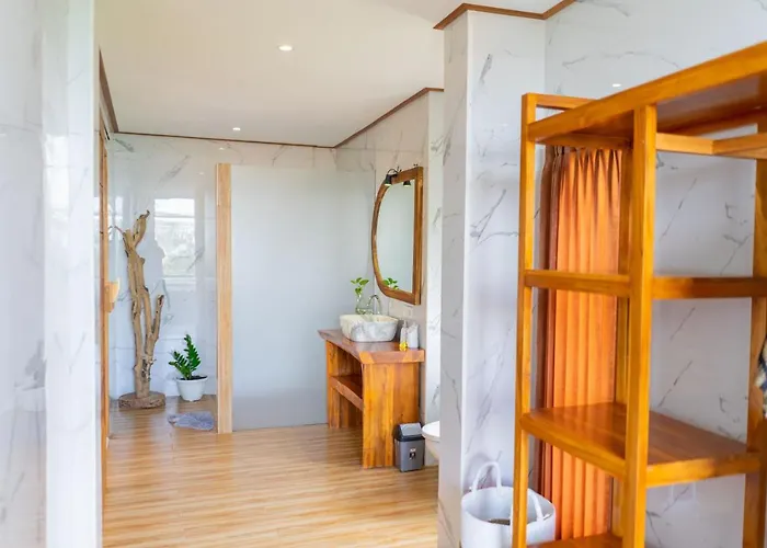 Hotel West Break Bali - Medewi Airsatang