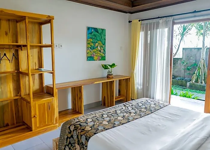West Break Bali - Medewi * Airsatang