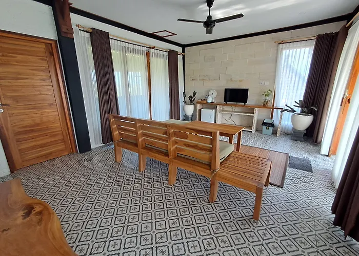 Hotel West Break Bali - Medewi Airsatang